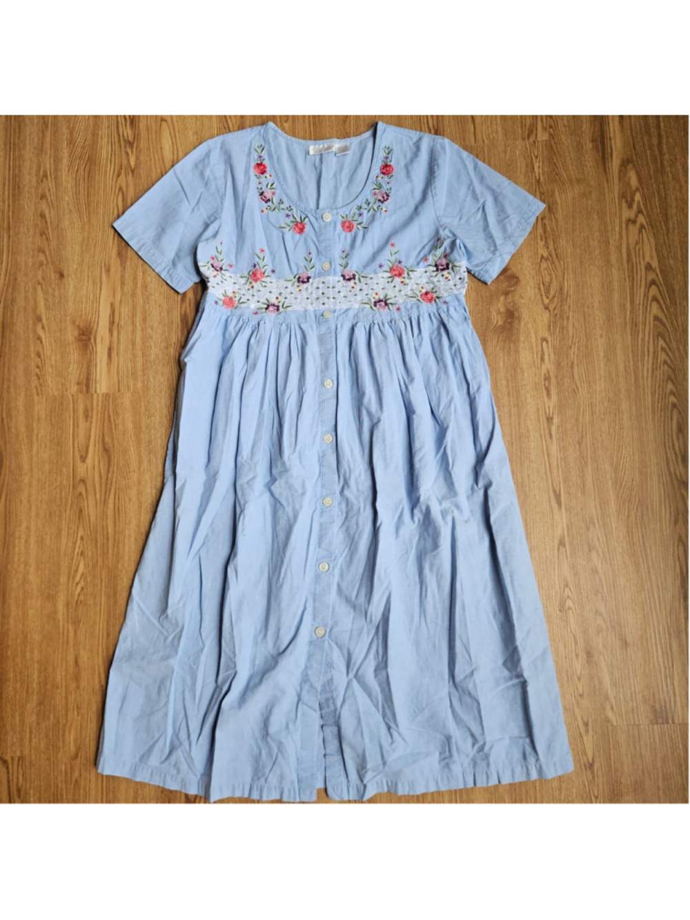 Vintage Go Softly Cotton Chambray Floral Embroidered Cottagecore Dress Small